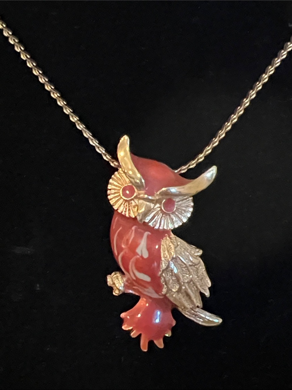 Vintage Mid Century Enamel Owl Pendant necklace 22”